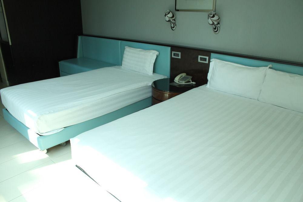 Hong Kong King'S Hotel Exterior photo