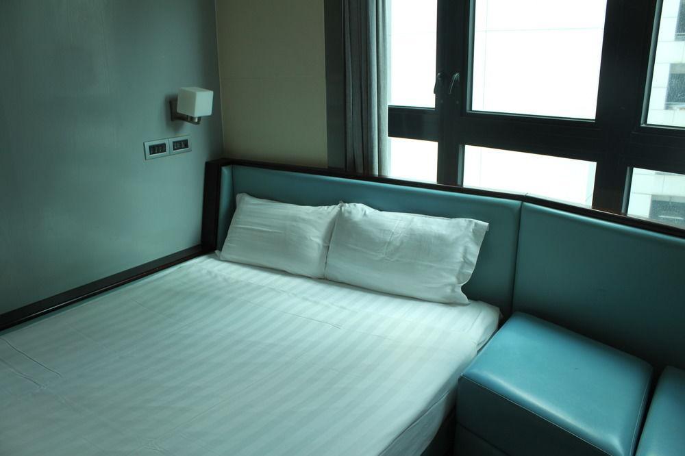 Hong Kong King'S Hotel Exterior photo